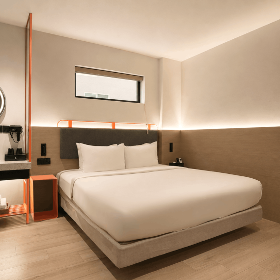 Superior King Room